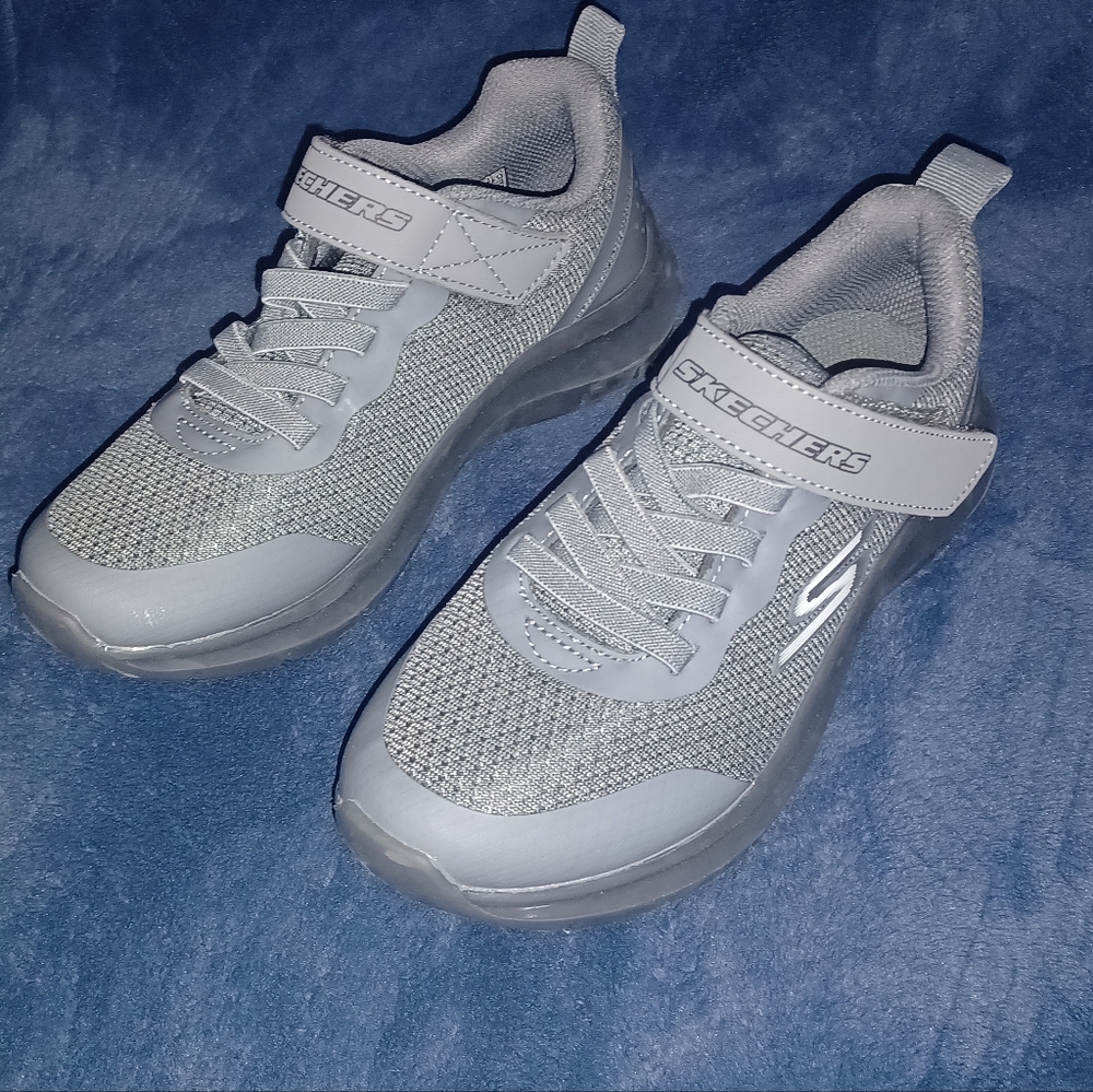 Skechers Kids' Light Gray Sneakers Youth Size 2 Non-marking